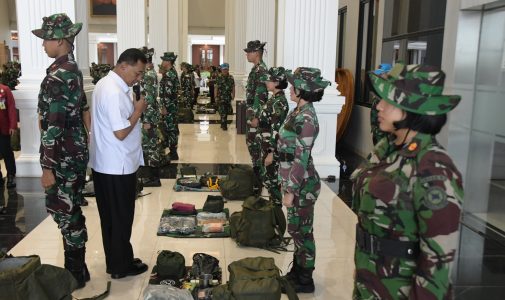 Rektor Unhan RI Beserta Jajaran Pimpinan Unhan RI Laksanakan Pengecekan Kesiapan Kadet Mahasiswa Cohort 3 Unhan RI untuk Pelaksanaan Latsitardanus XLVI 2026.