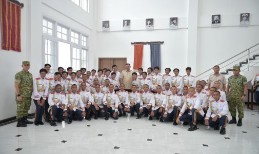 Rektor Unhan RI Dampingi Menhan RI Tegaskan Arah Pembangunan SDM Pertahanan di FVLM : Disiplin, Jiwa Korsa, dan Masa Depan Pertahanan.