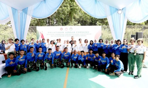 DWP Unhan RI Gelar Pelatihan Urban Farming, Ibu Etty Sjafrie Sjamsoeddin Tekankan Kemandirian Pangan Keluarga.