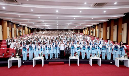 Rektor Unhan RI dan Ketua Bidang V SERUNI KMP Ibu Etty Sjafrie Sjamsoeddin dampingi Ibu Wakil Presiden RI Tegaskan Visi Presiden RI Menuju Generasi Emas Indonesia 2045 Berkarakter, Inovatif, dan Berdaya Saing Global.