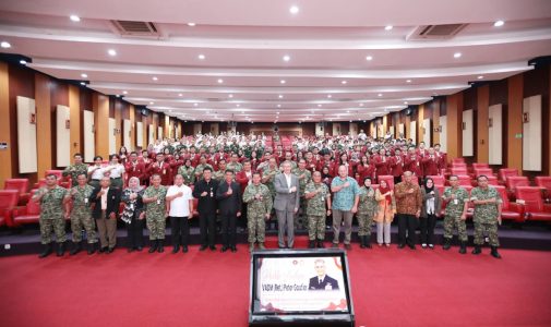 Unhan RI Gelar Kuliah Umum Keamanan Maritim Asia Tenggara Bersama Retired Admiral Peter Gautier