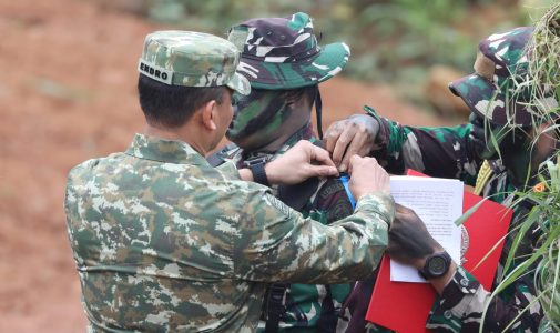 Ka LPPN Universitas Pertahanan Republik Indonesia Pimpin Penutupan COMBAT Batch V