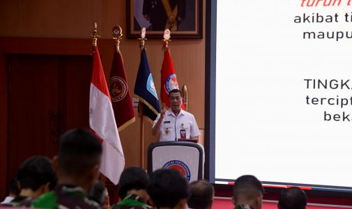 Rektor Unhan RI Berikan Pengarahan kepada Pejabat Menkorps dan Kadet Mahasiswa